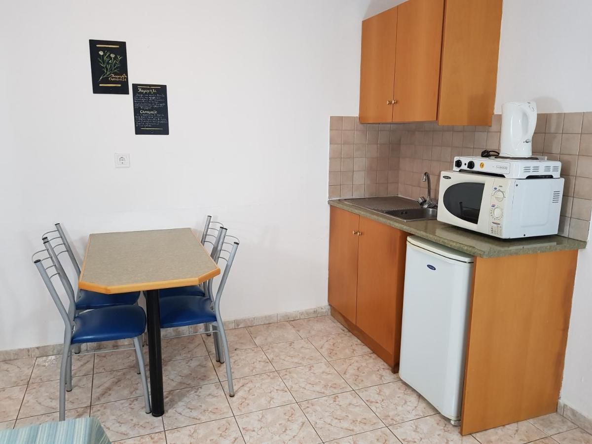 Aspro Spiti Hotel Apartments Tigkaki  Exterior photo